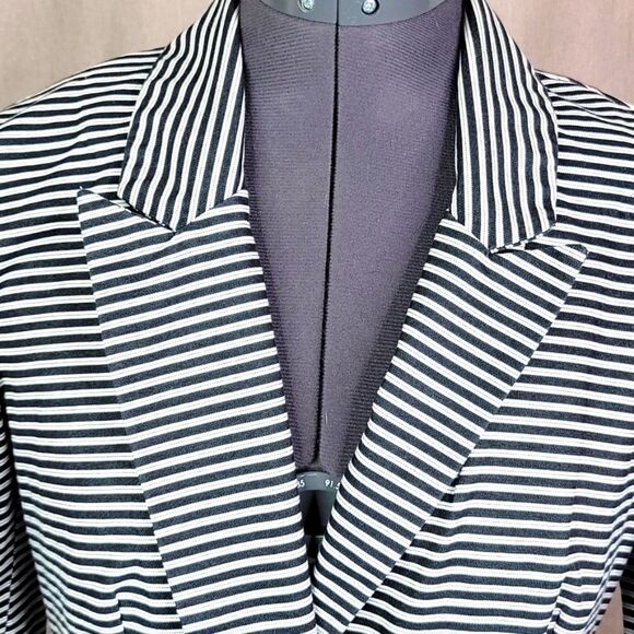 A BYER Black and White Striped Suit Jacket Large - Picture 2 of 6